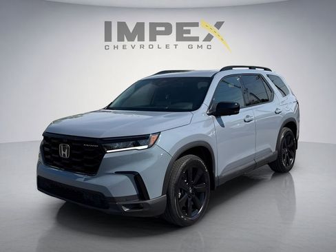 Used 2025 Honda Pilot Black Edition image 1