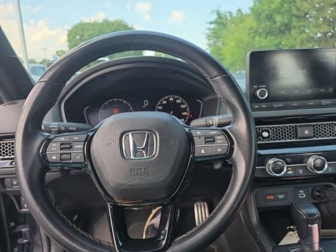 Used 2023 Honda Civic Sport image 19