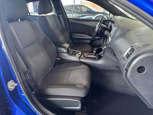 Used 2022 Dodge Charger SXT RWD image 29