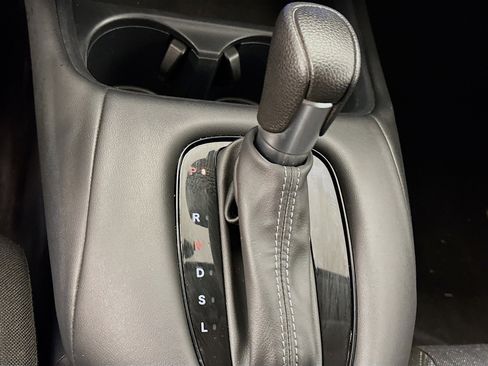 Used 2023 Honda HR-V LX image 24