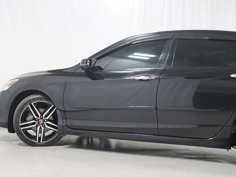 Used 2016 Honda Accord Touring image 11