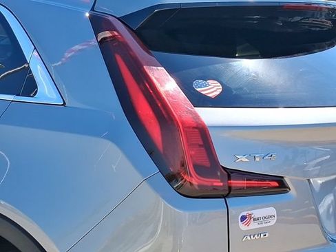Used 2025 Cadillac XT4 Premium Luxury AWD/4WD image 8