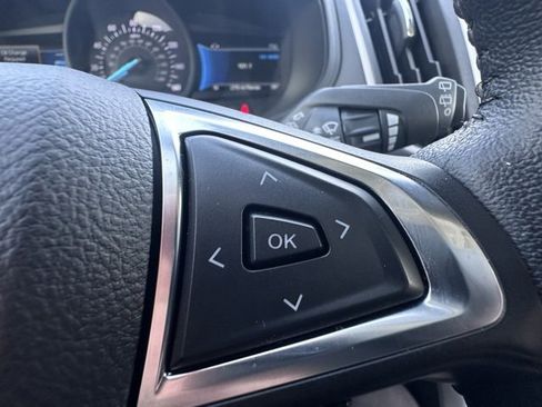 Used 2024 Ford Edge SEL w/ Convenience Package image 21