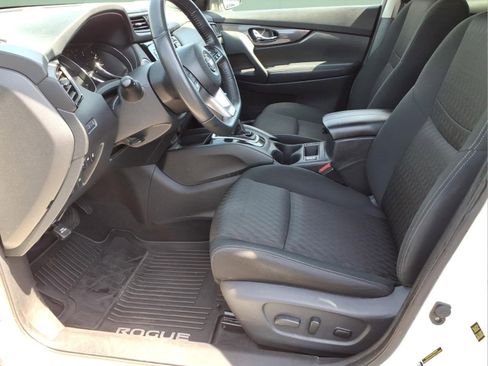Used 2020 Nissan Rogue SV AWD/4WD image 15
