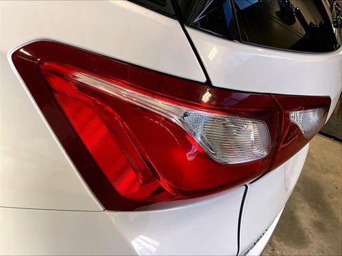 Used 2019 Chevrolet Equinox Premier image 35