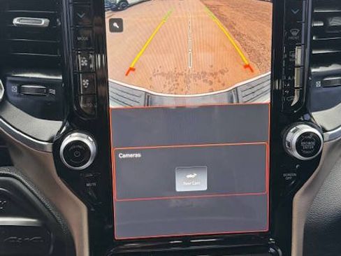 Used 2022 RAM 2500 Laramie AWD/4WD image 16