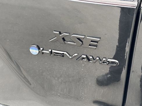 Certified 2026 Toyota Corolla Cross AWD Hybrid w/ Convenience Package image 24