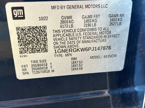 Used 2023 Chevrolet Traverse LT FWD image 30