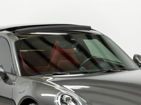 Used 2015 Porsche 911 Turbo S AWD/4WD image 27