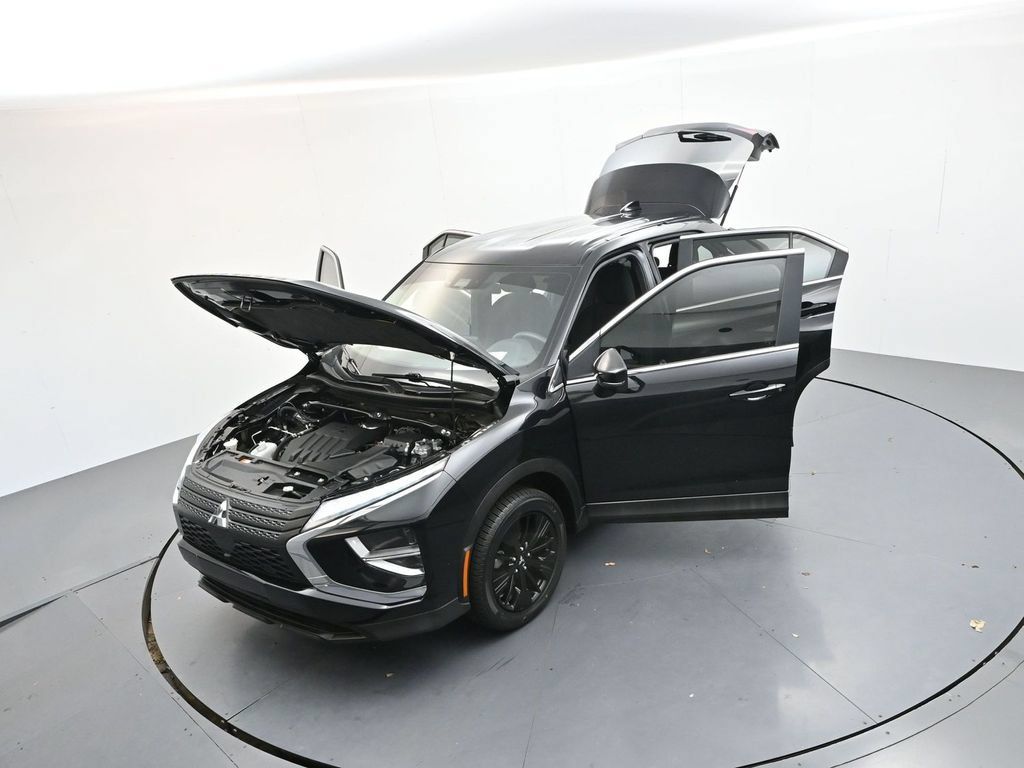 Used 2022 Mitsubishi Eclipse Cross LE AWD/4WD image 27