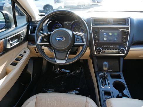 Used 2018 Subaru Outback 2.5i Limited AWD/4WD image 12