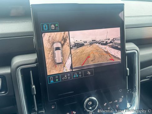 Used 2025 GMC Yukon Denali image 18