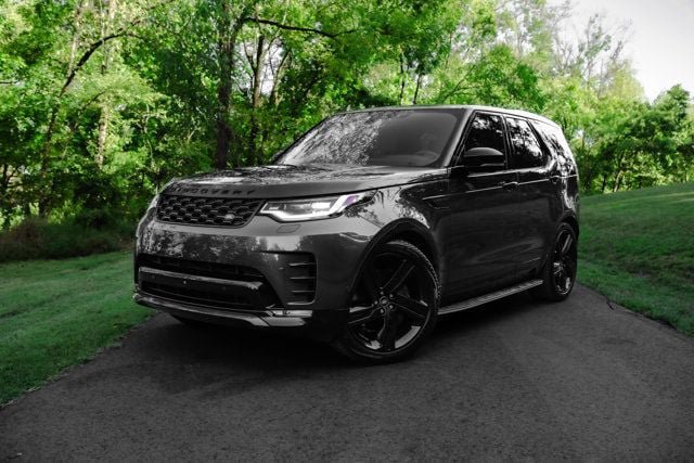 Used 2025 Land Rover Discovery Dynamic SE AWD/4WD image 5