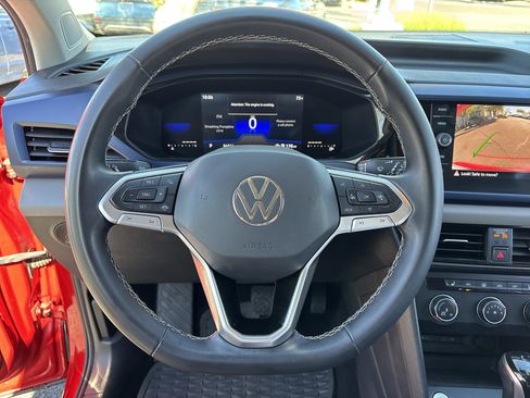 Used 2022 Volkswagen Taos SE image 25