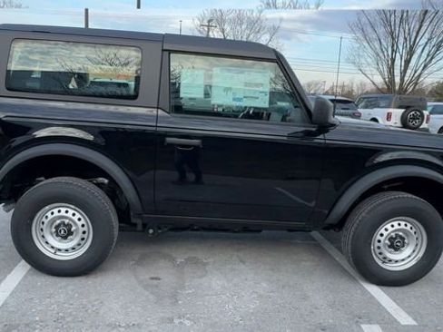 New 2026 Ford Bronco 2-Door AWD/4WD image 9
