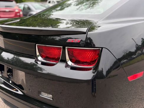 Used 2013 Chevrolet Camaro SS RWD image 41