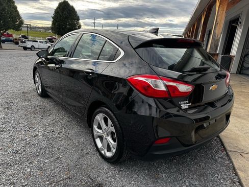 Used 2017 Chevrolet Cruze Premier FWD image 7