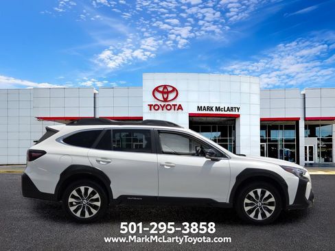 Used 2023 Subaru Outback Limited AWD/4WD image 6