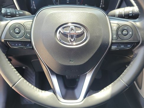 Certified 2024 Toyota Corolla Cross XLE image 17