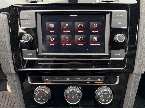 Used 2020 Volkswagen GTI S image 10