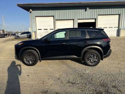 Used 2023 Nissan Rogue S image 6