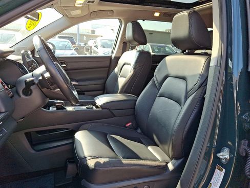 Certified 2023 Nissan Pathfinder SL w/ SL Premium Package image 13