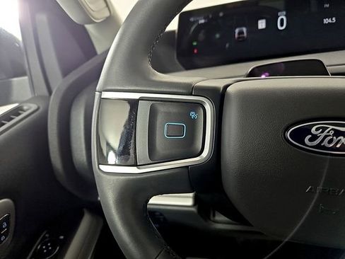 Certified 2025 Ford Expedition Active image 23