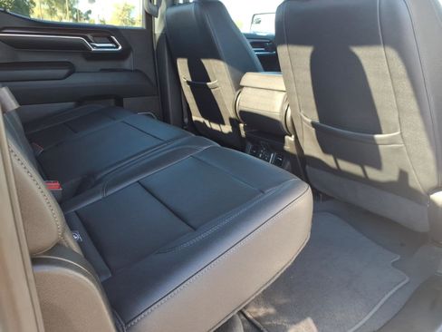 Used 2024 GMC Sierra 1500 SLT w/ X31 Off-Road Package image 13