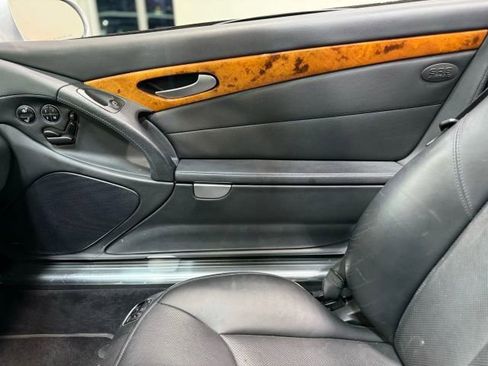 Used 2008 Mercedes-Benz SL 550 w/ P1 Pkg image 29