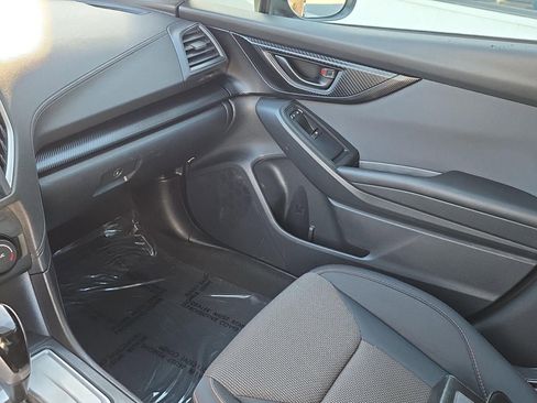 Used 2018 Subaru Crosstrek 2.0i Premium AWD/4WD image 24