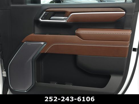 Used 2024 GMC Sierra 2500 Denali Ultimate AWD/4WD image 45