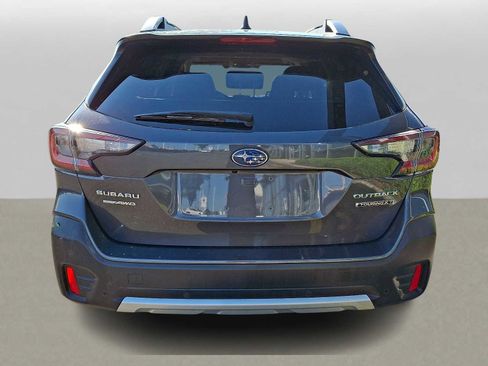 Used 2022 Subaru Outback Touring XT AWD/4WD image 5