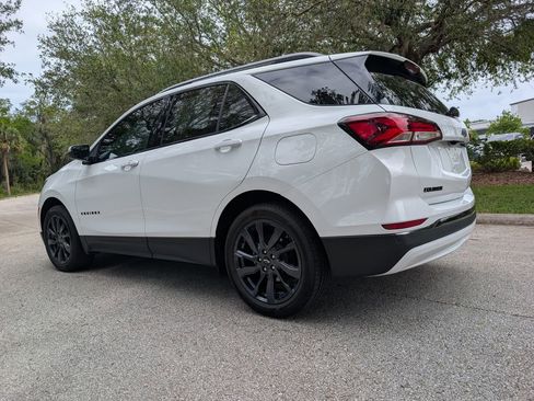 Used 2023 Chevrolet Equinox RS FWD image 6