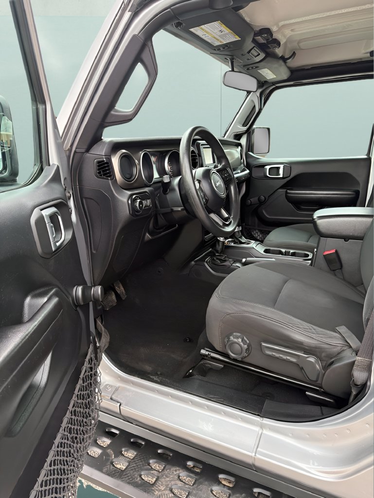 Used 2018 Jeep Wrangler Unlimited Sport AWD/4WD image 12
