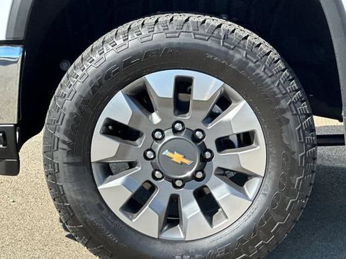 New 2026 Chevrolet Silverado 2500 LT w/ All Star Edition AWD/4WD image 36