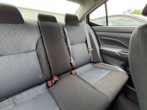 Used 2025 Nissan Versa SV FWD image 35