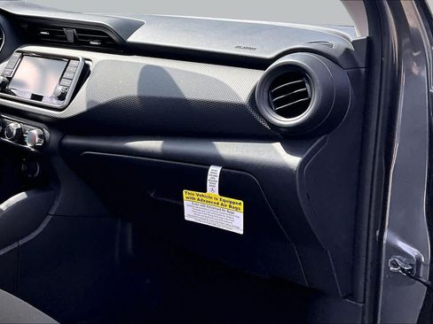 Certified 2025 Nissan Kicks Play S FWD image 18