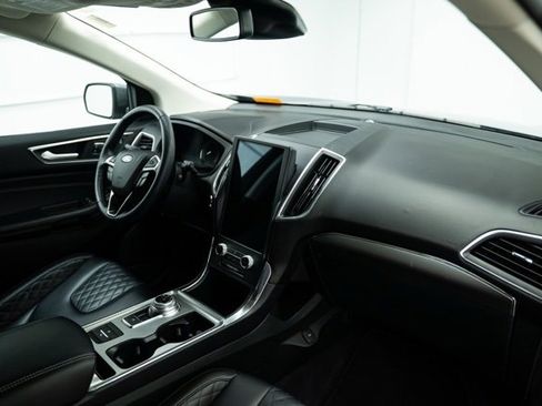 Used 2024 Ford Edge Titanium image 15