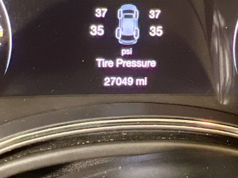 Used 2022 Jeep Grand Cherokee Laredo E image 12