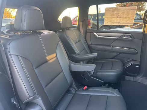New 2026 GMC Acadia Elevation w/ Black Edition FWD image 28