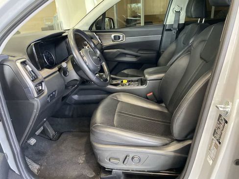 Used 2022 Kia Sorento S w/ Panoramic Sunroof Package AWD/4WD image 22