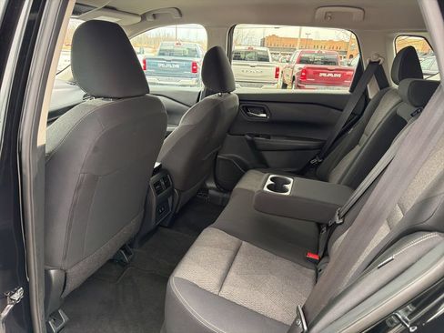 Used 2024 Nissan Rogue SV AWD/4WD image 15