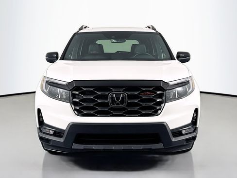 Certified 2024 Honda Passport TrailSport image 2