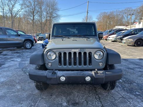 Used 2015 Jeep Wrangler Sport image 2