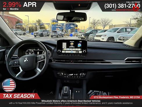 Used 2023 Mitsubishi Outlander SE image 15