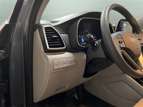 Used 2021 Hyundai Tucson SE image 24