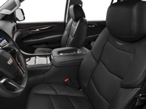 Used 2018 Cadillac Escalade Premium Luxury image 12