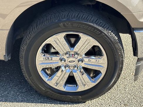 Used 2020 Ford F150 XLT w/ Equipment Group 302A Luxury image 12
