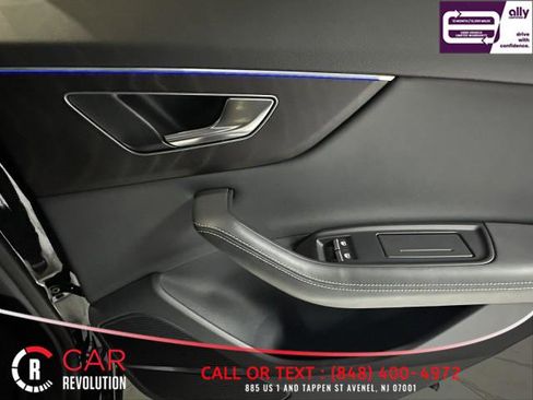 Used 2022 Audi Q8 Premium Plus w/ Premium Plus Package AWD/4WD image 46