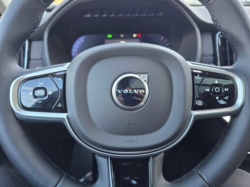 New 2026 Volvo XC90 B5 Core image 25